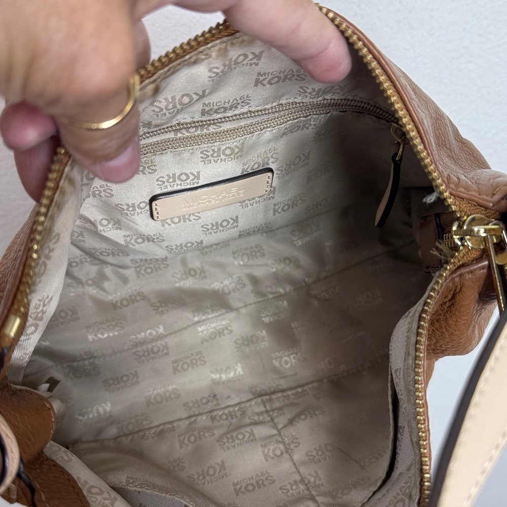 (H0) Michael Kors Brown Leather Handbag - Picture 11 of 16
